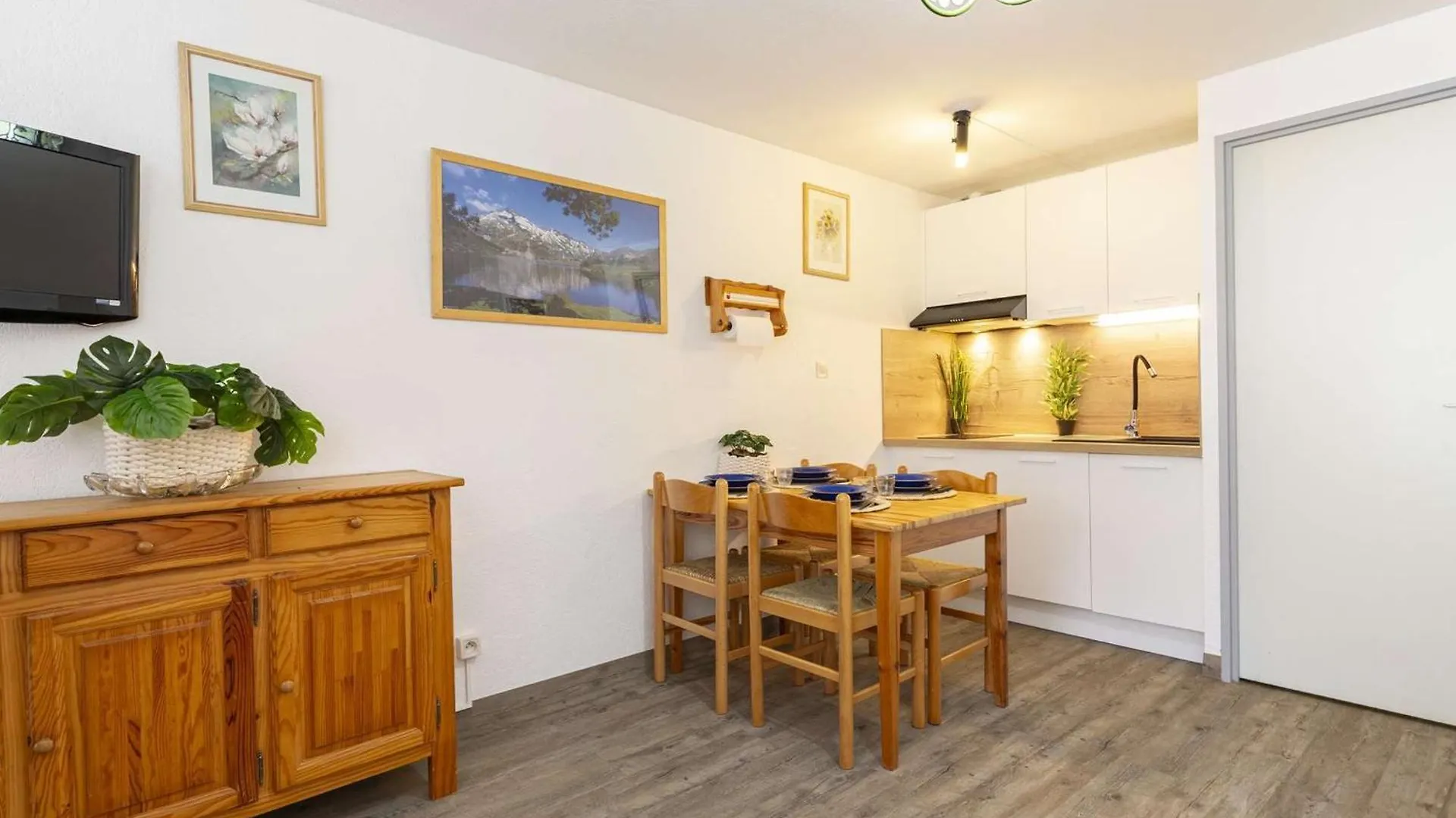 Studio Confortable Pres Telepherique, Garage Prive - Fr-1-296-521 Saint-Lary-Soulan